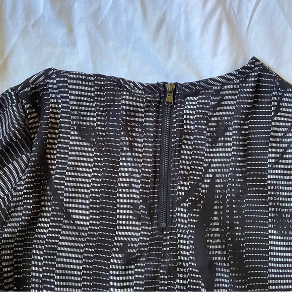 ⚡️ UO Silence and Noise Going Out Top - Picture 4 of 4